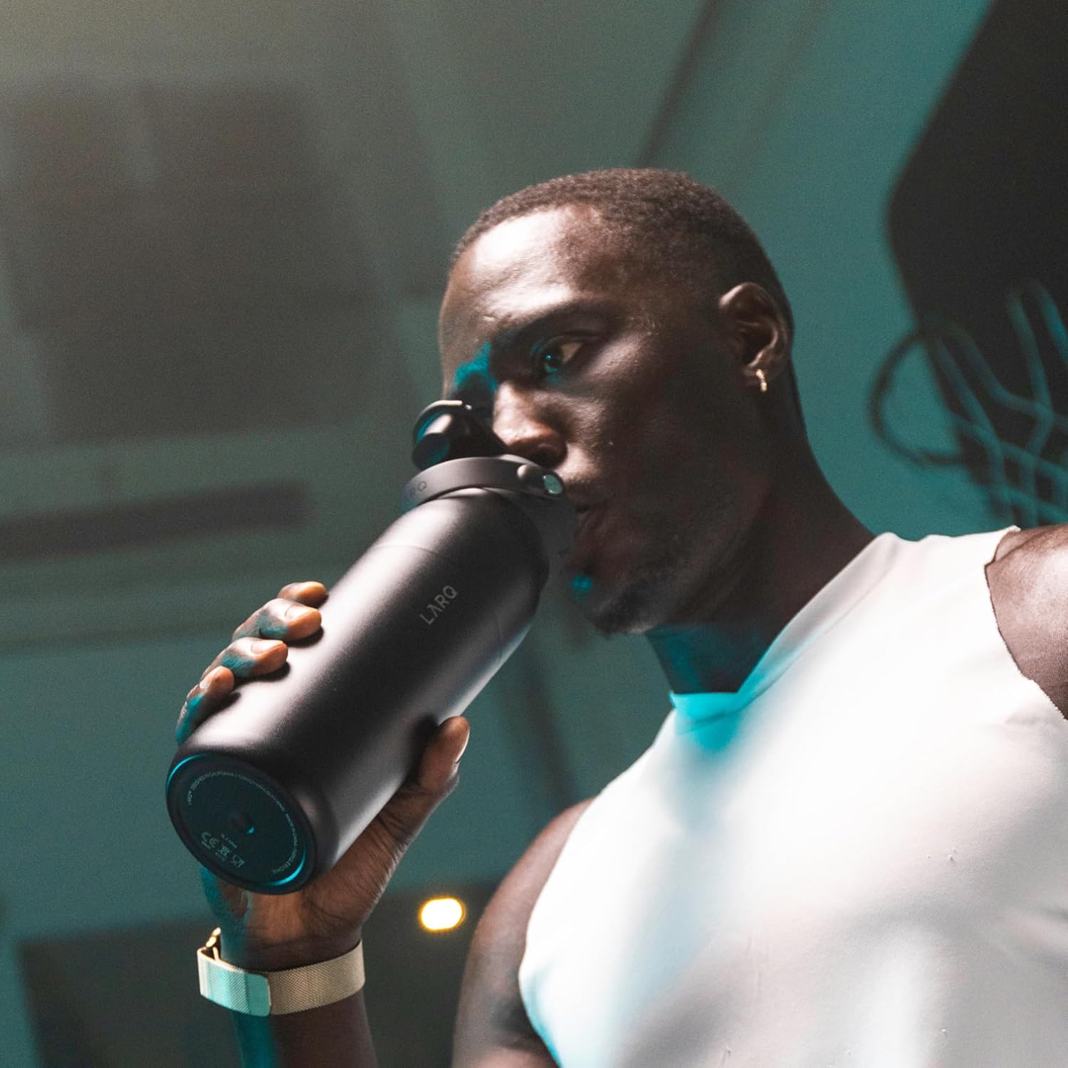 LARQ Twice as Nice Set Bottle Swig Top 23oz - Insulated Stainless Steel Water Bottle With Built-In Silicone Handle, Mojave Dune & Obsidian Black